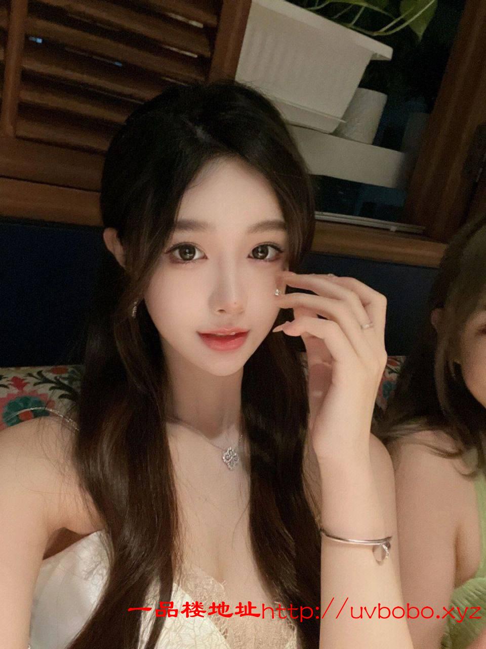思明白嫩可爱妹子各种制服体验-福建-找小姐姐
