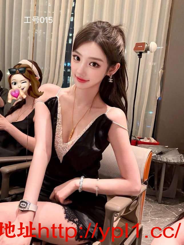 有一个今天刚来硕士研究生，哪个可是要预约的，带证站岗