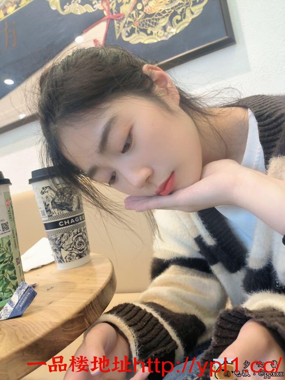 颜值御姐，老师女友般的舔耳朵让你欲仙欲死