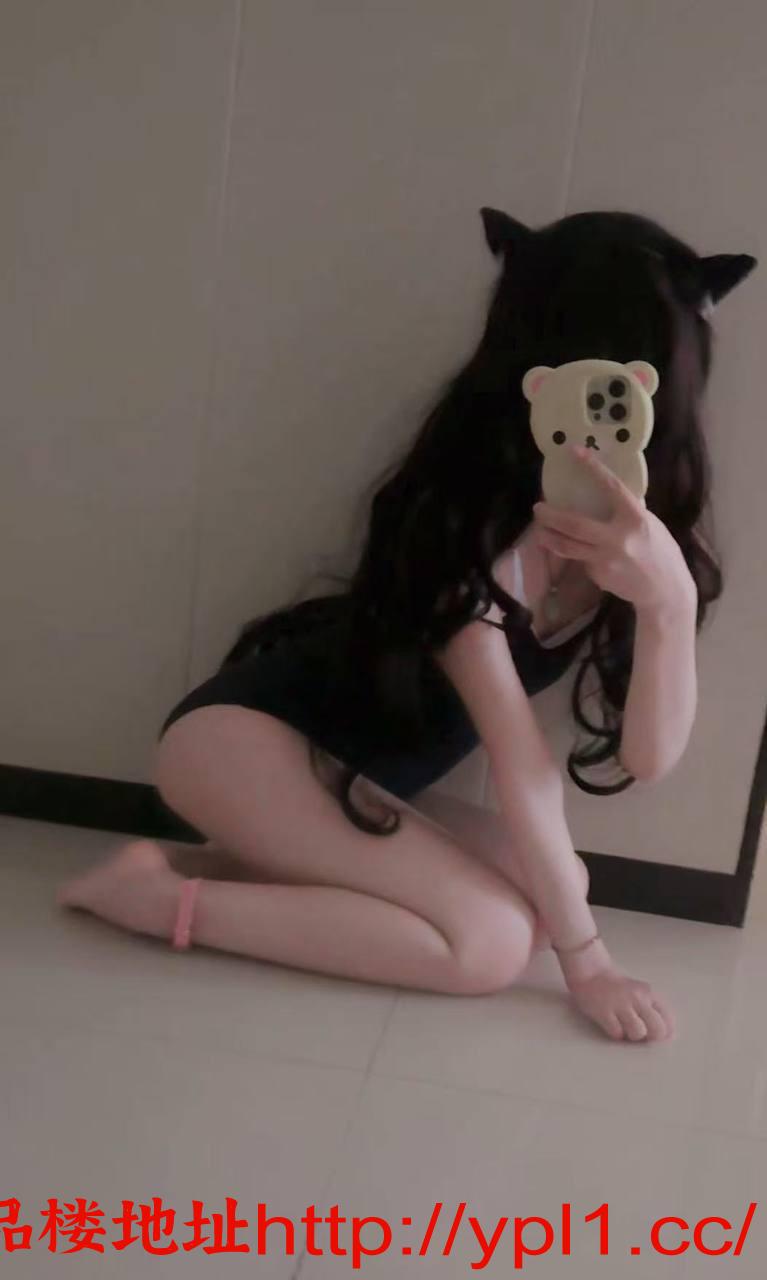 05年嫩妹兼职穴超级紧可以足交可内射