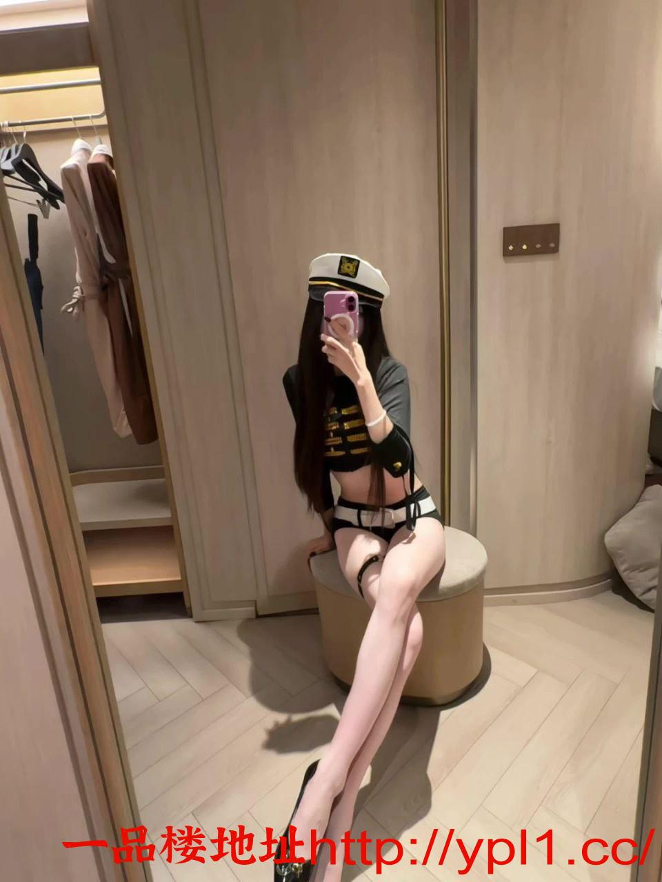 奉贤性感白虎易喷水风骚小姐姐