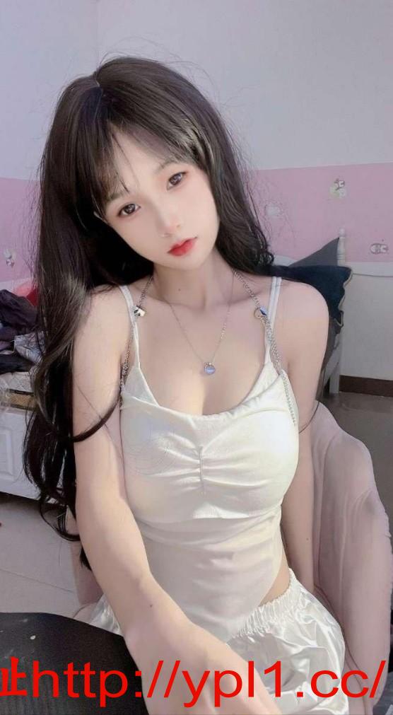 分享刚破处巨乳萝莉好紧好会高潮夹吸