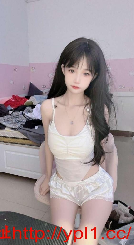 分享刚破处巨乳萝莉好紧好会高潮夹吸