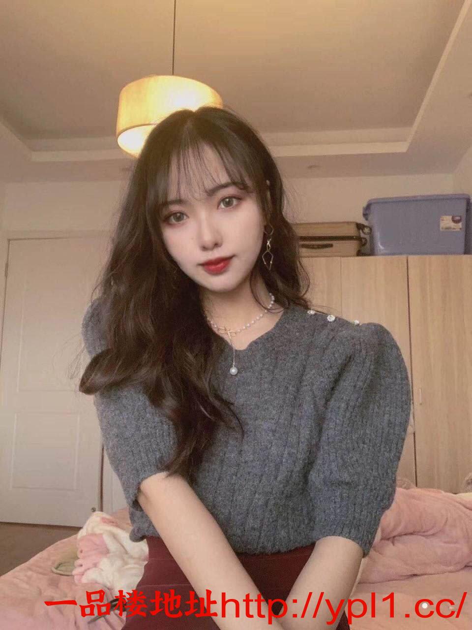 上海清纯女高初下海兼职见面付款带公寓