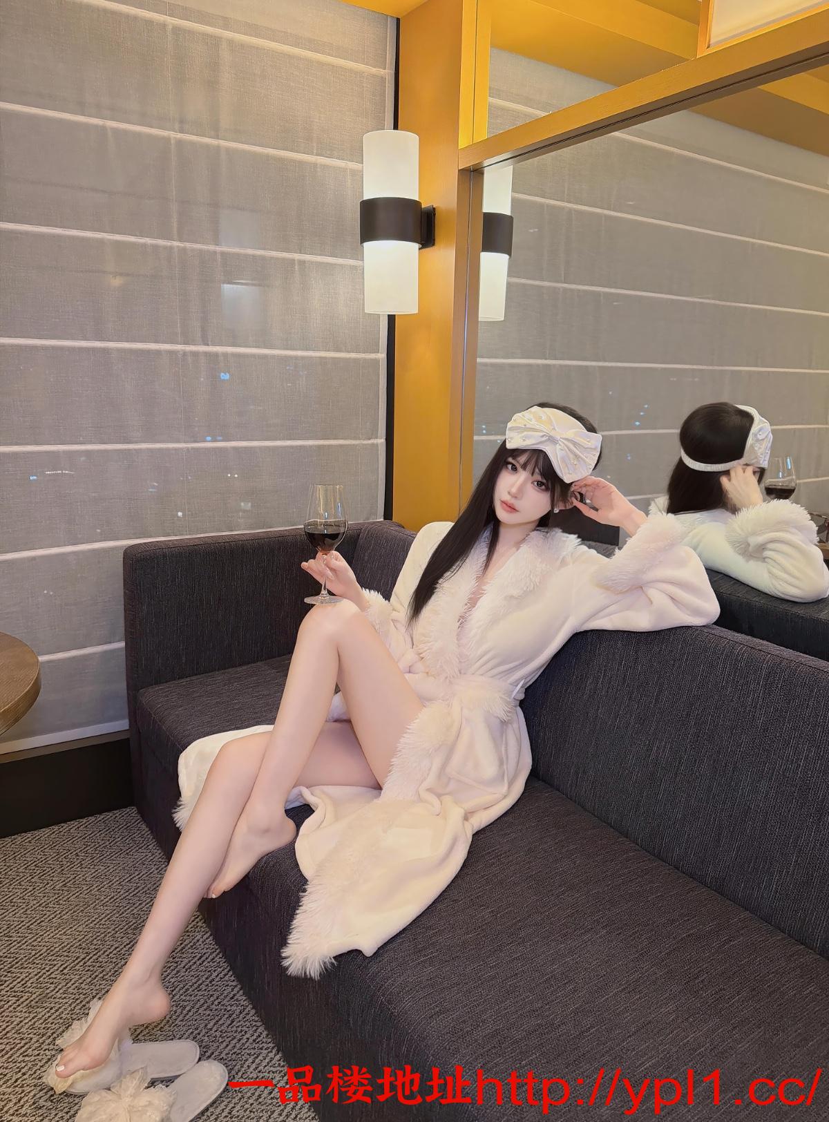 三河市妹妹逼粉可颜射深喉刚开发出来很敏感