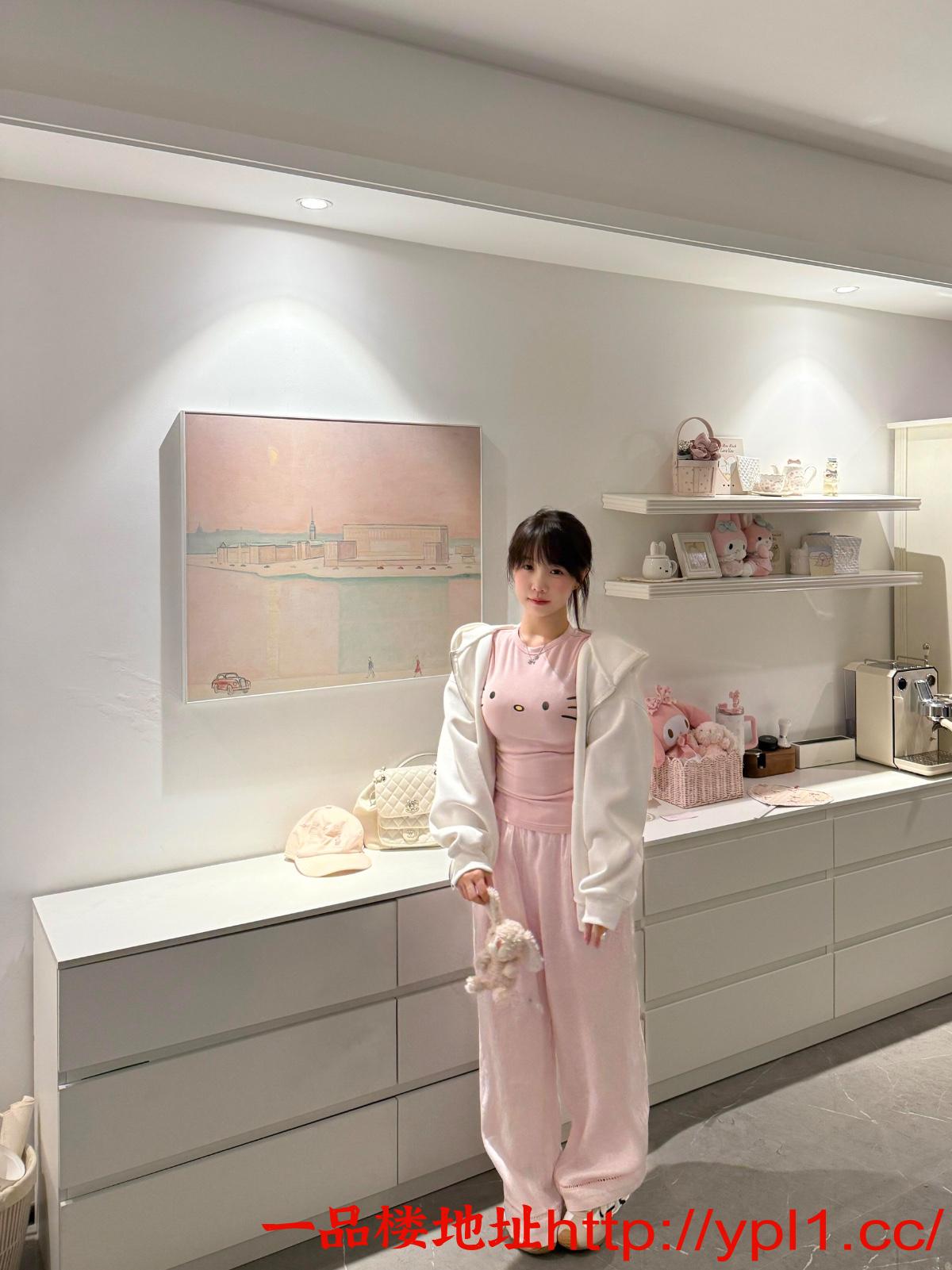 20岁刚入行的漂亮妹子小琳