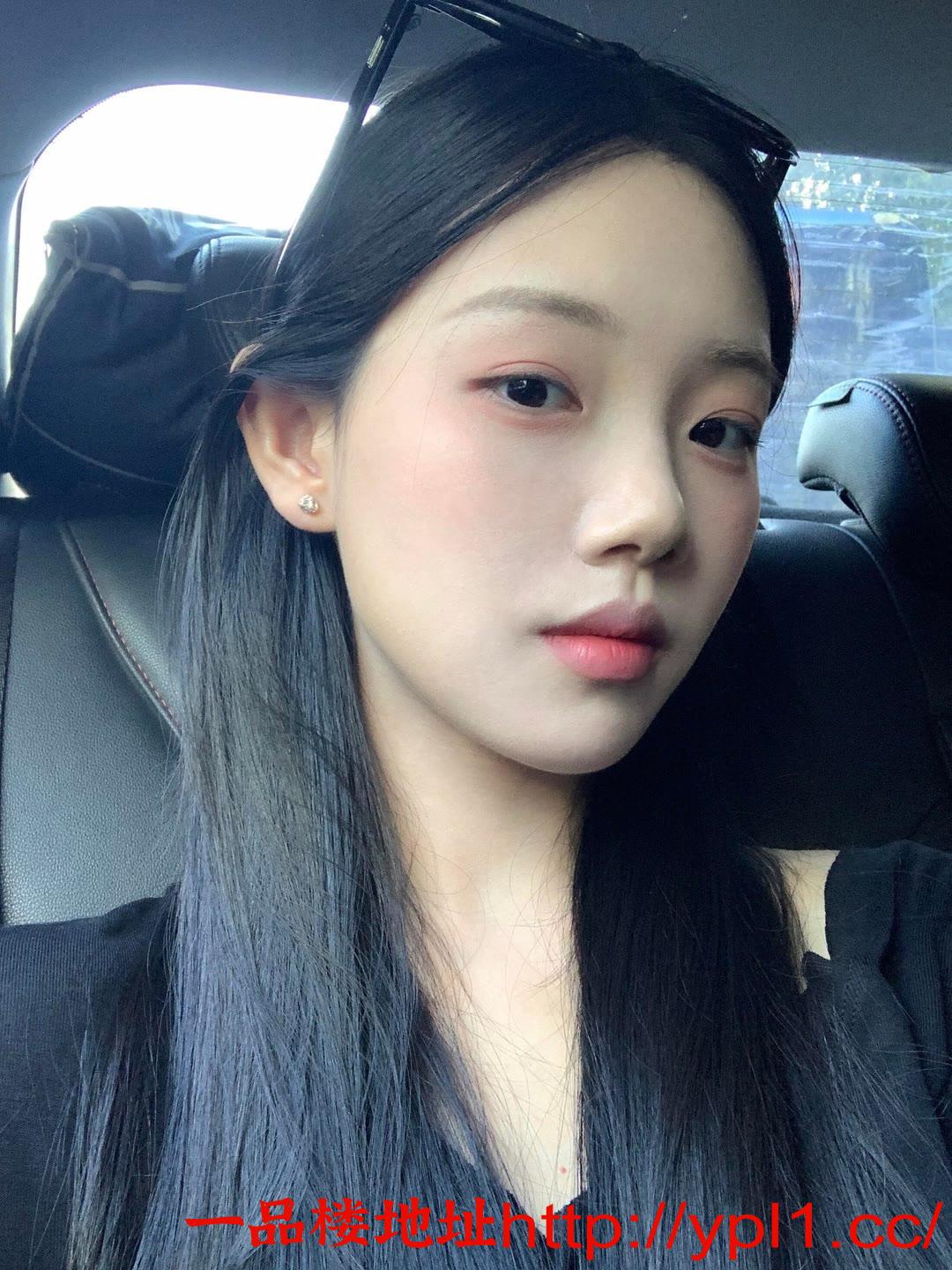 长沙纯天然白虎妹妹三点粉嫩后入式天花板值得一试(可上门)