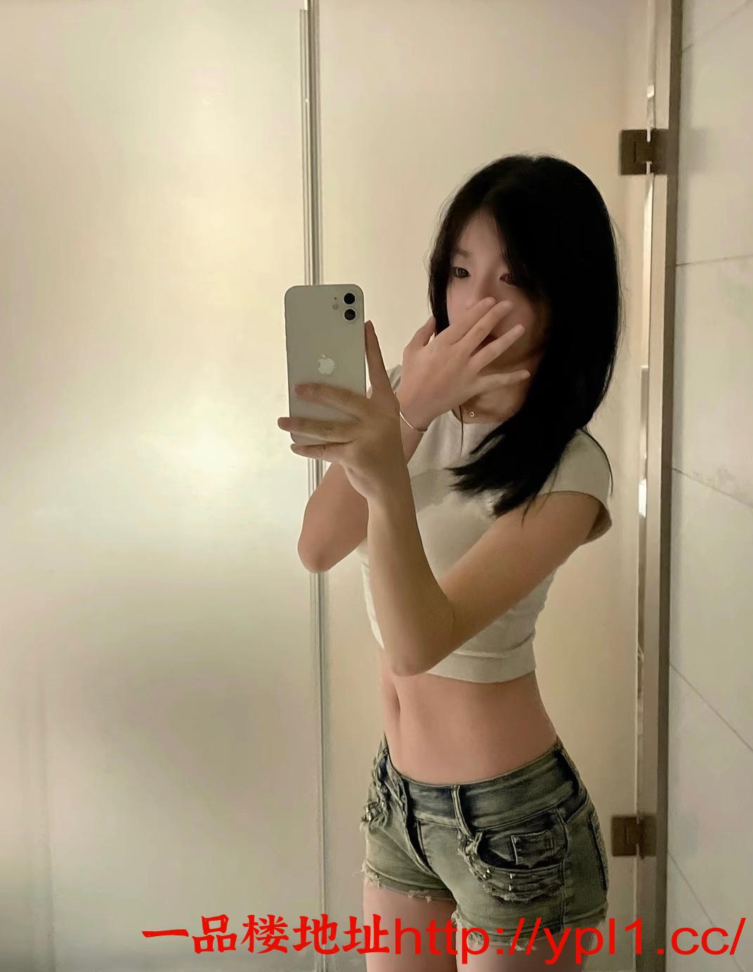 可爱兼职小姐姐