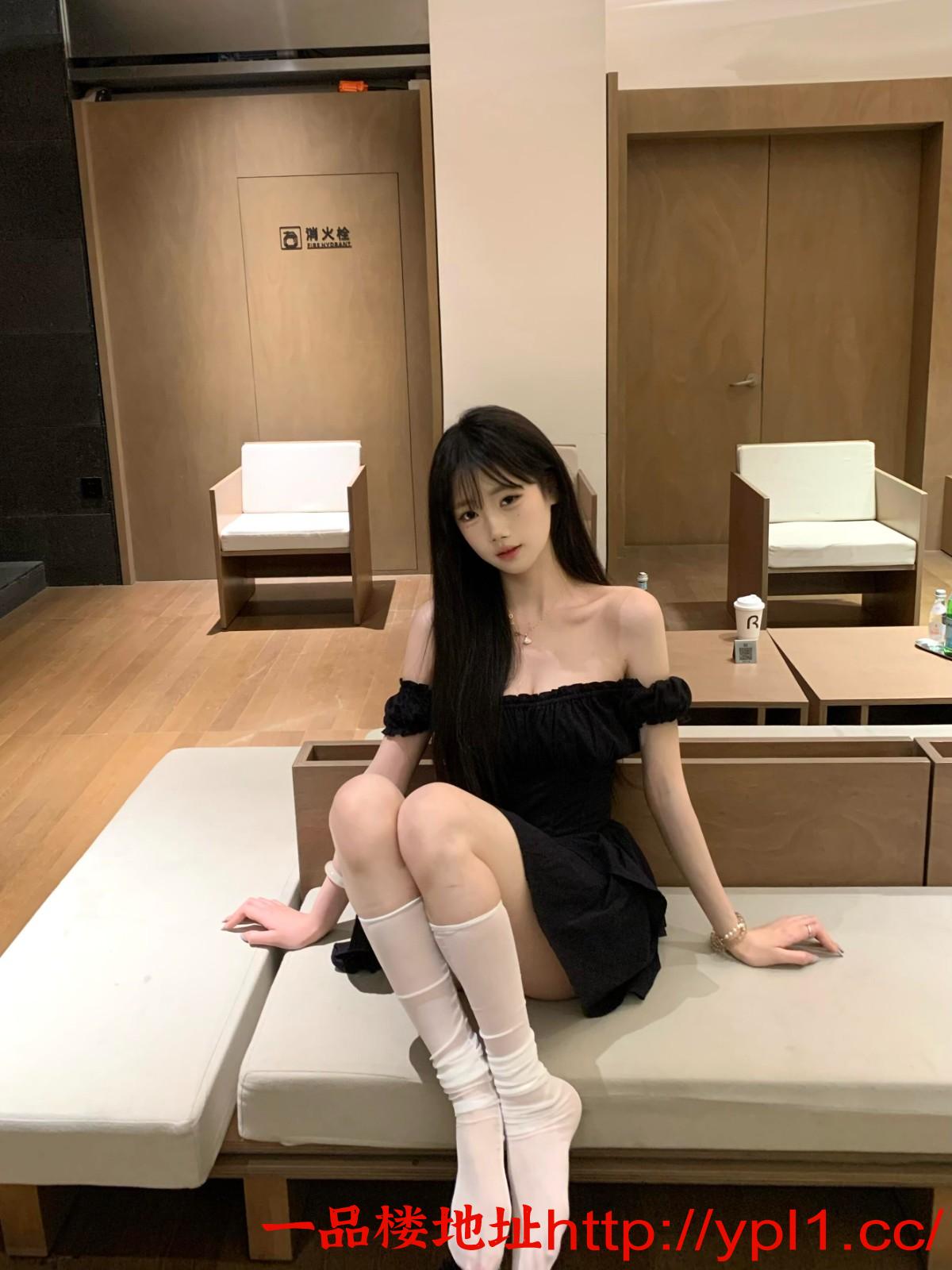 杏花岭高端性感名媛兼职丰满巨乳皮肤光滑洁白