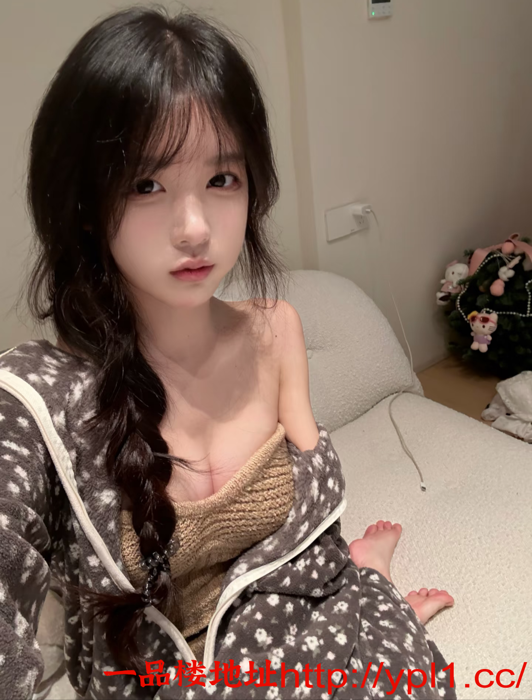 江苏真实19岁刚破处学生妹妹下海兼职还贷款（个人公寓可上门）