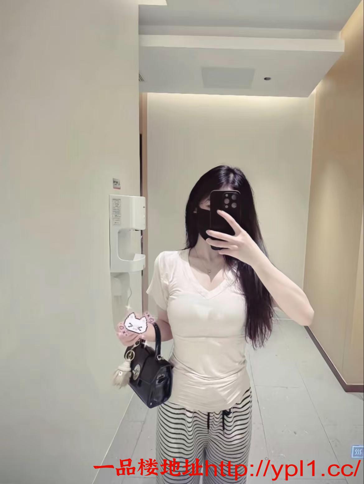 苏州妹妹胸大腿长蜜桃臀逼粉水多易高潮耐操（可外出）