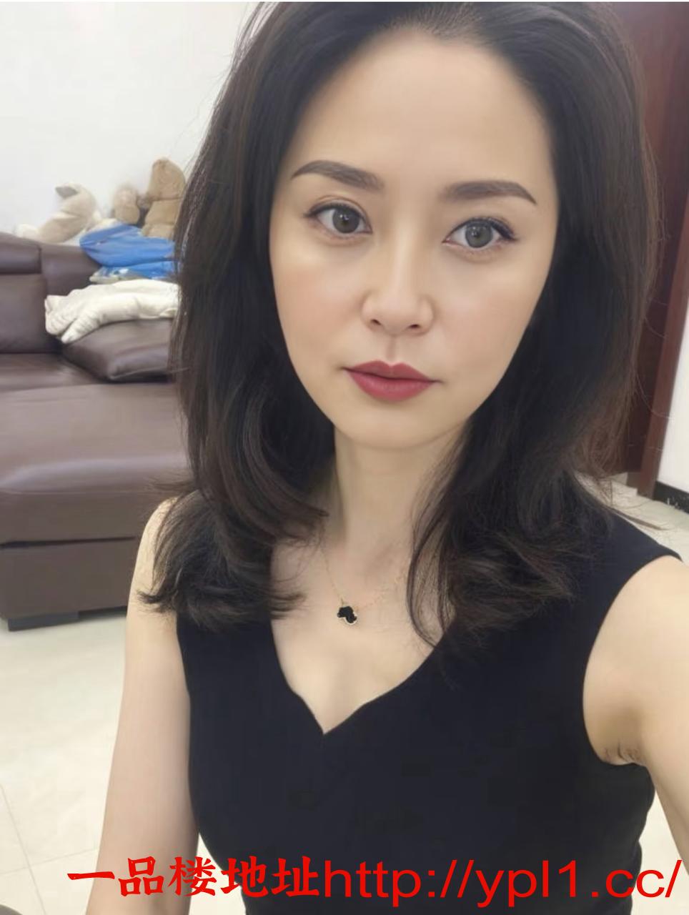 性价比超高颜值很奈斯的逼肥熟女