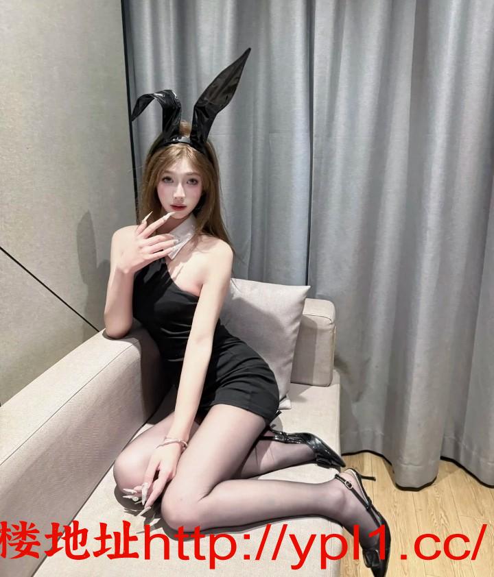 极品嫩妹给你不一样的感觉,青春活泼姿势多完美配合潮喷