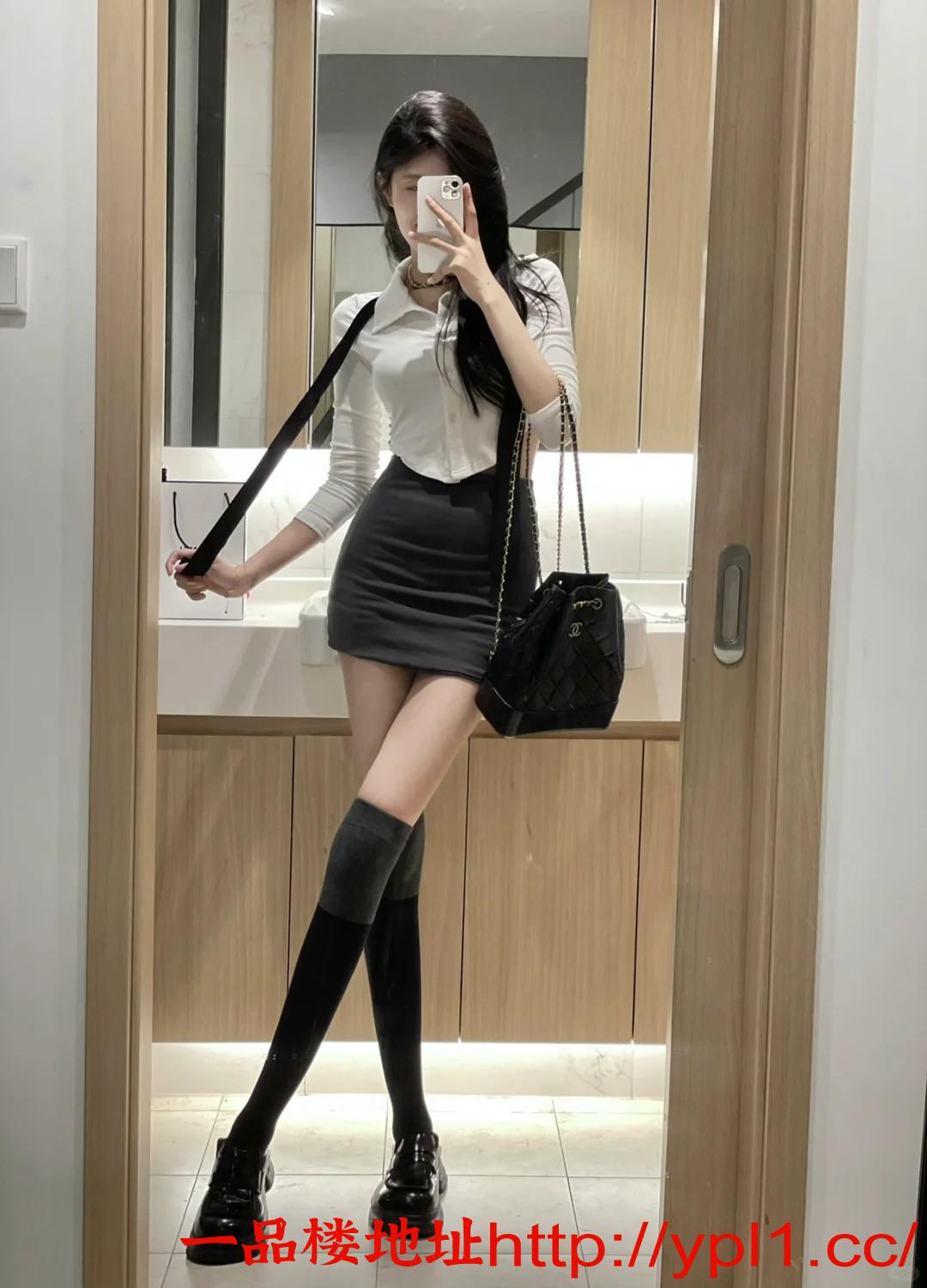 极品妹子服务好态度好逼逼粉嫩水多叫声迷人~