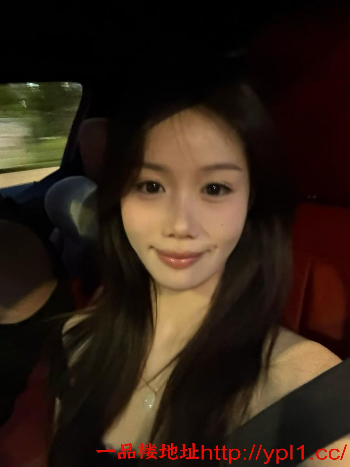 颜值嫩妹小逼粉粉很干净忍不住