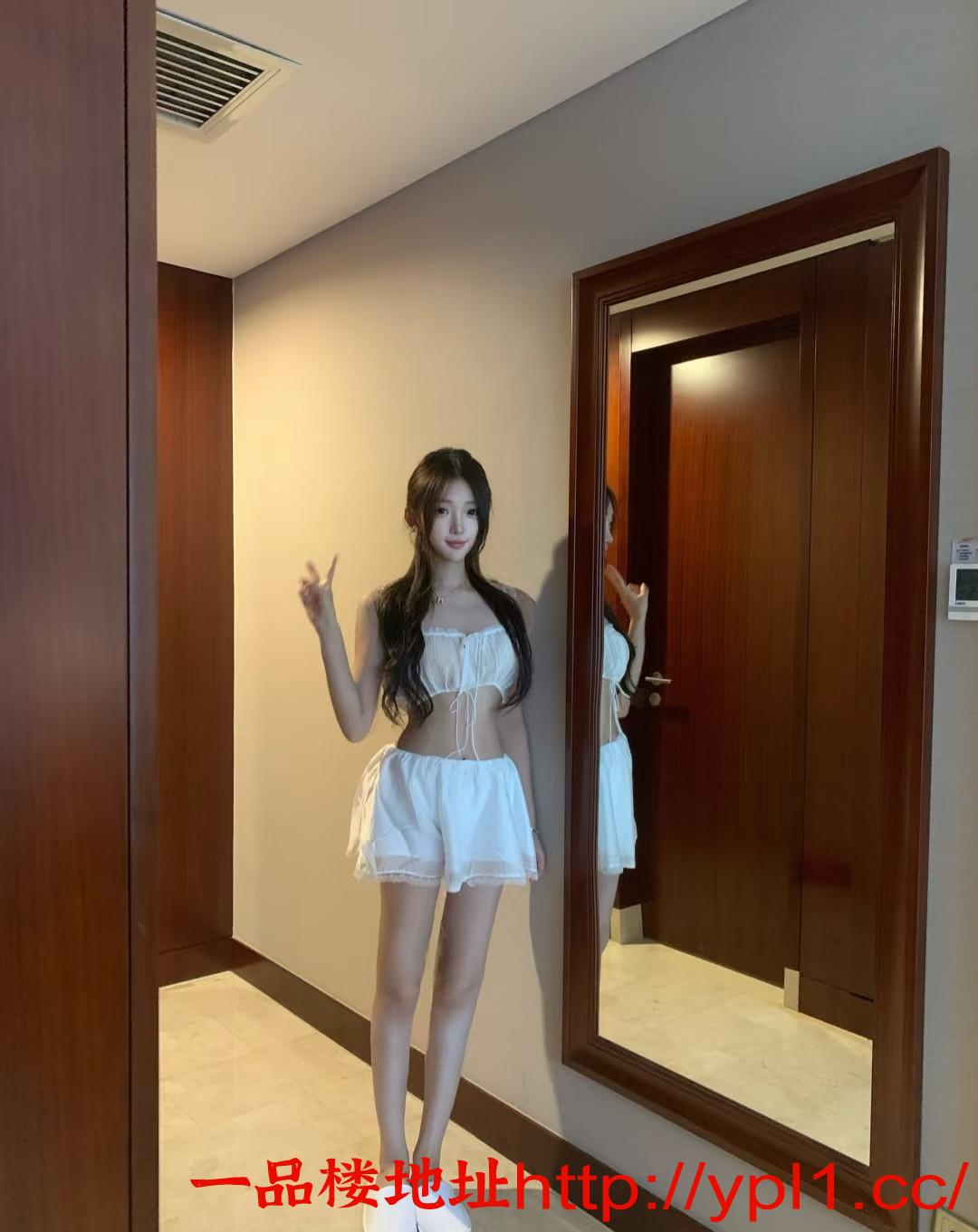 极品嫩妹性格温顺乖巧听话