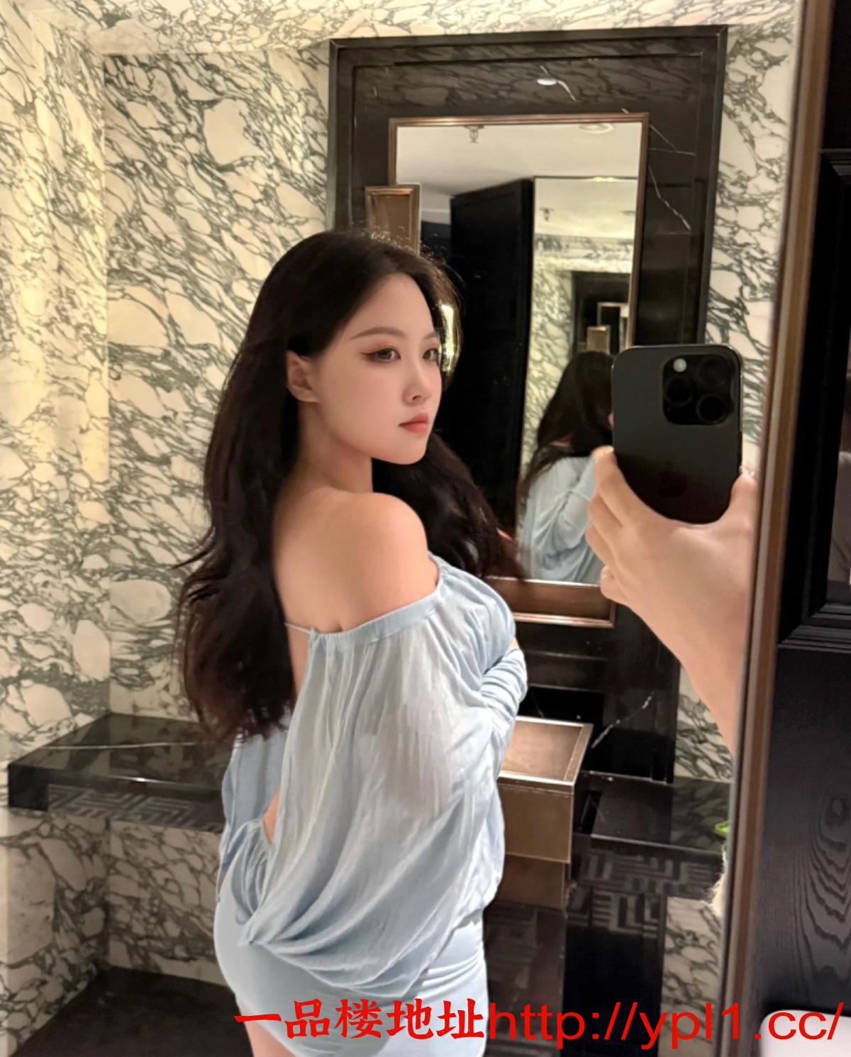 约台州粉嫩鲍鱼淫水多颜值嫩妹