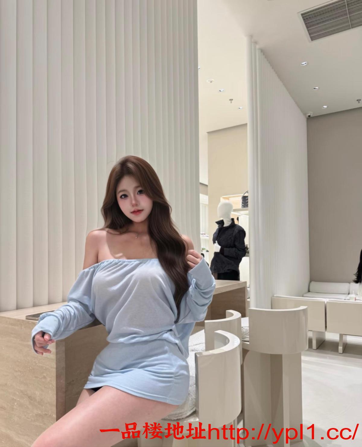 约台州粉嫩鲍鱼淫水多颜值嫩妹