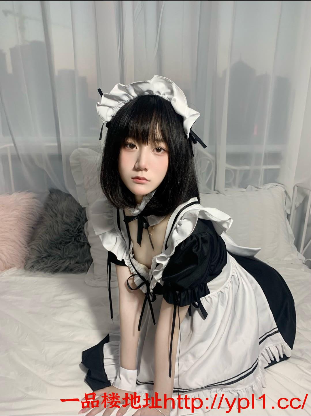 分享新下海的英语老师:上下粉嫩，清纯可人，丝袜玉足，技艺深入极致，环境安全私密，望君调教，价格优惠【有公寓可无套内射】有体检报告