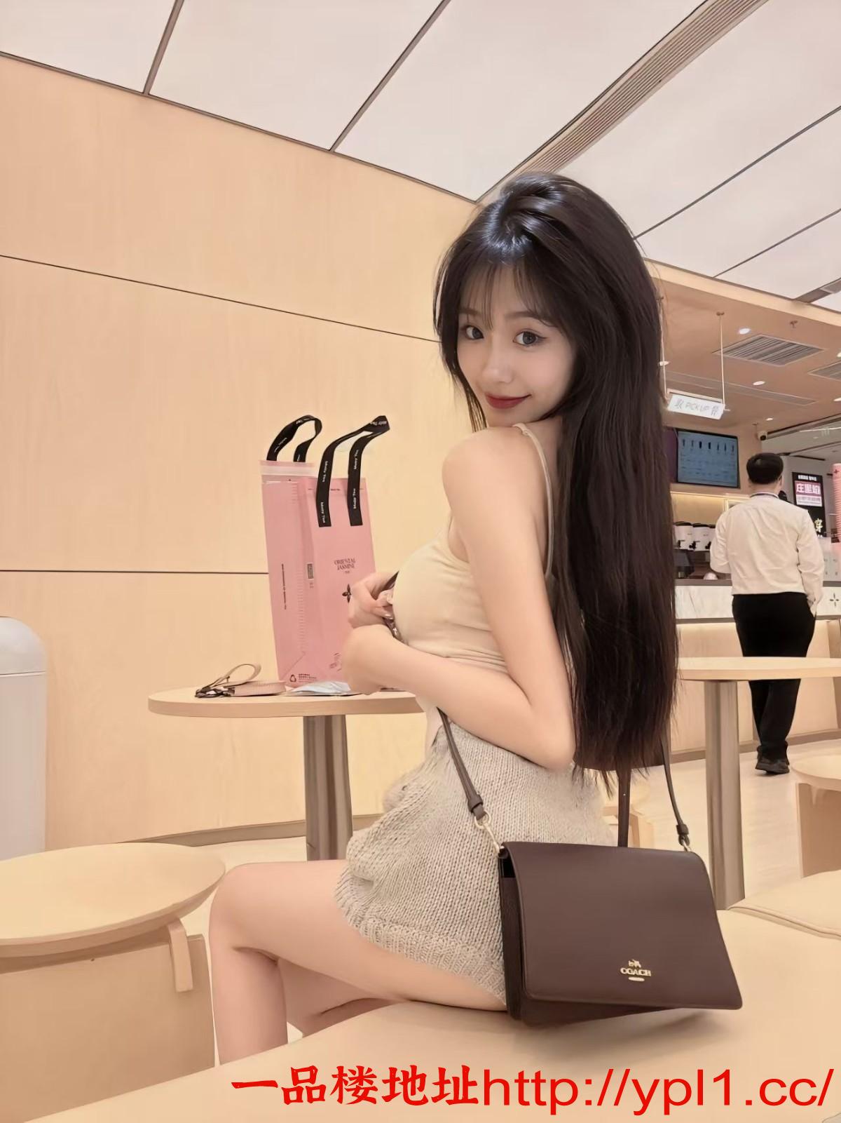 00后兼职小妹小穴饱满私下反差大情绪价值给到位御姐性感很纯欲