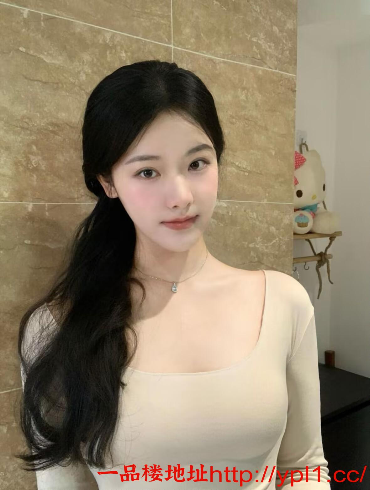 05年在校极品嫩妹多汁白虎,自带公寓可上门