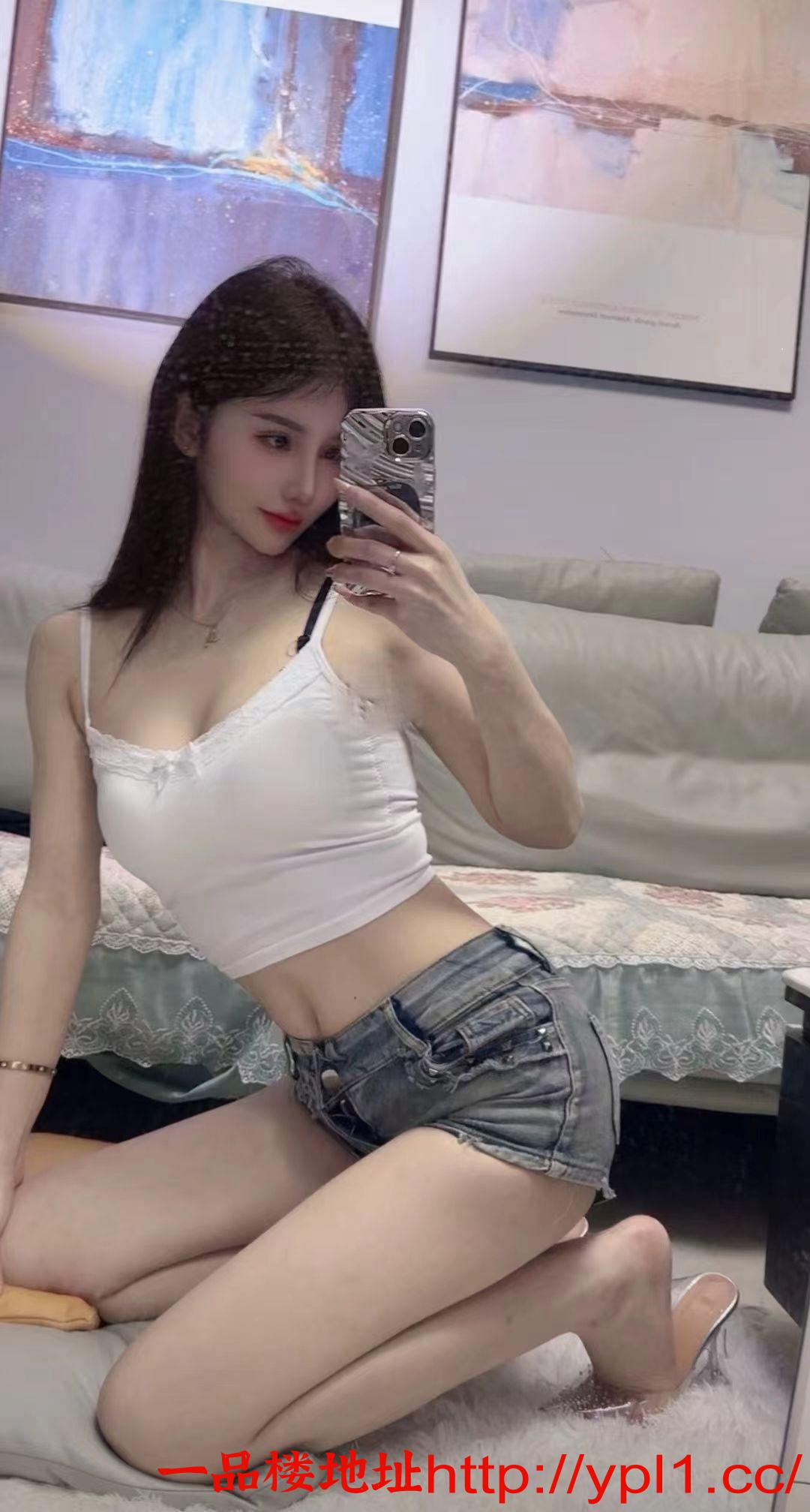 泉州性欲超强小骚逼很嫩