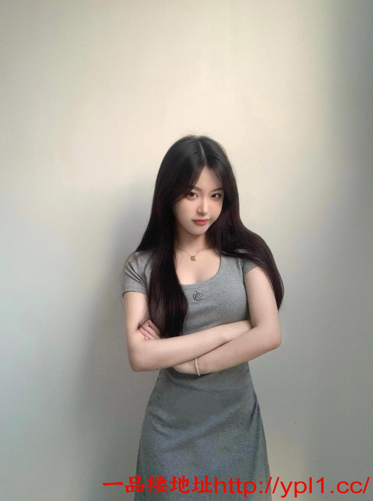 文静小女孩敏感水多,性感女神化身