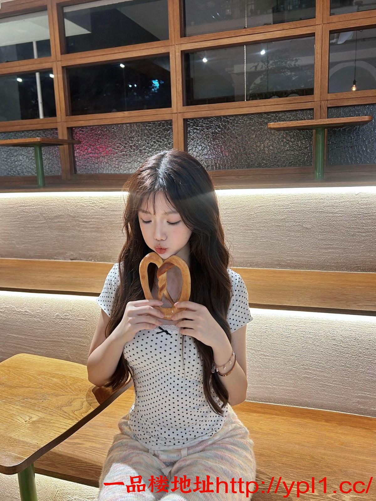 极品御姐卡哇伊