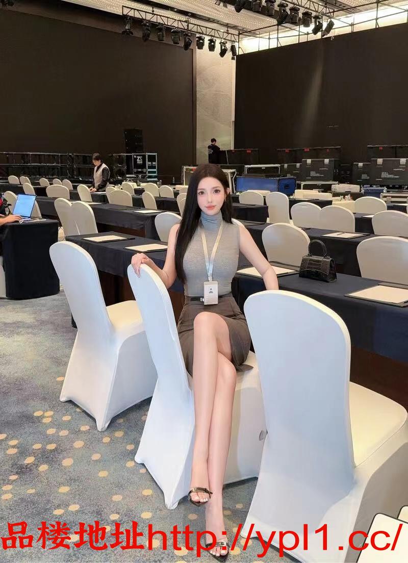 情趣灰丝小骚b性欲极强