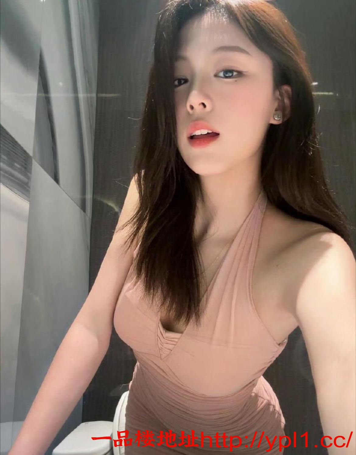 出校的极品甜美小妹~