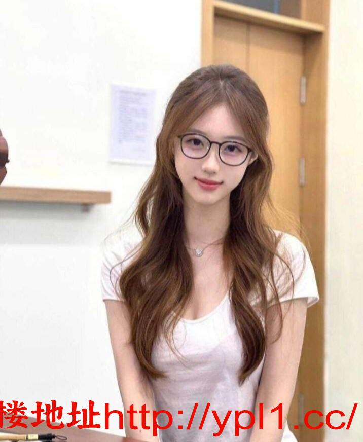 同城兼职05后院校小妹妹粉逼！