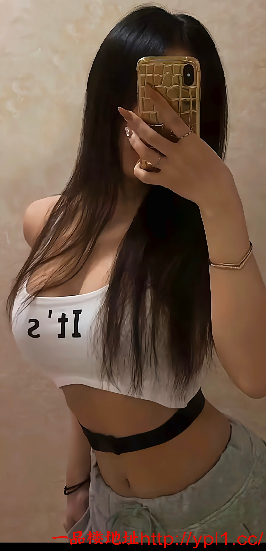 安徽小学妹下海兼职，粉嫩多汁前凸后翘清纯嫩逼又紧又夹穴水泛滥乖巧，听话，服务好(可上门)