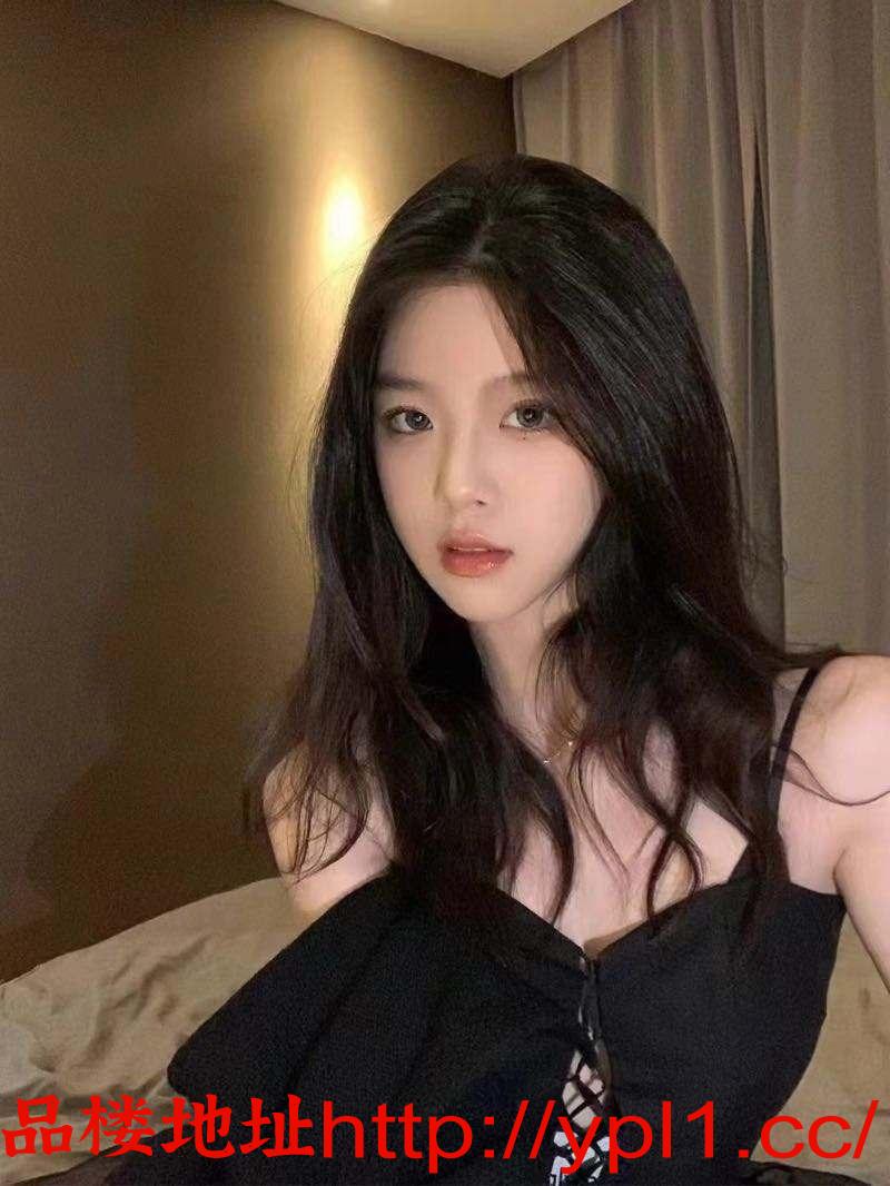 妖娆诱人小骚货自带公寓，人到付