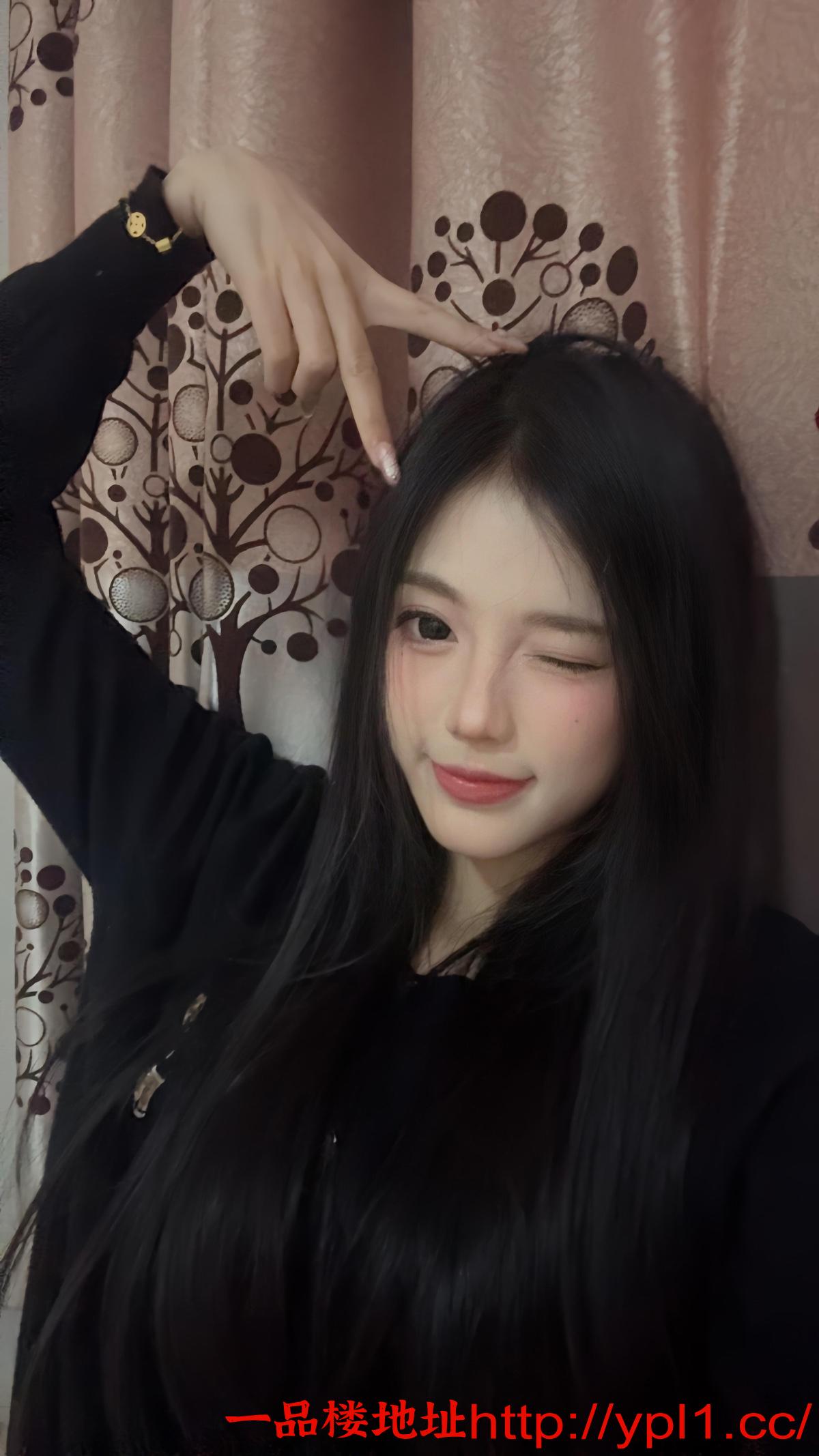 在校兼职学妹臀翘胸大三点粉自带公寓可外出