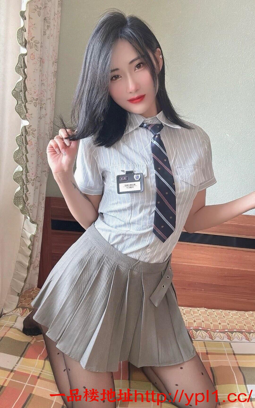 昆明风骚御姐大奶粉穴蜜汁多