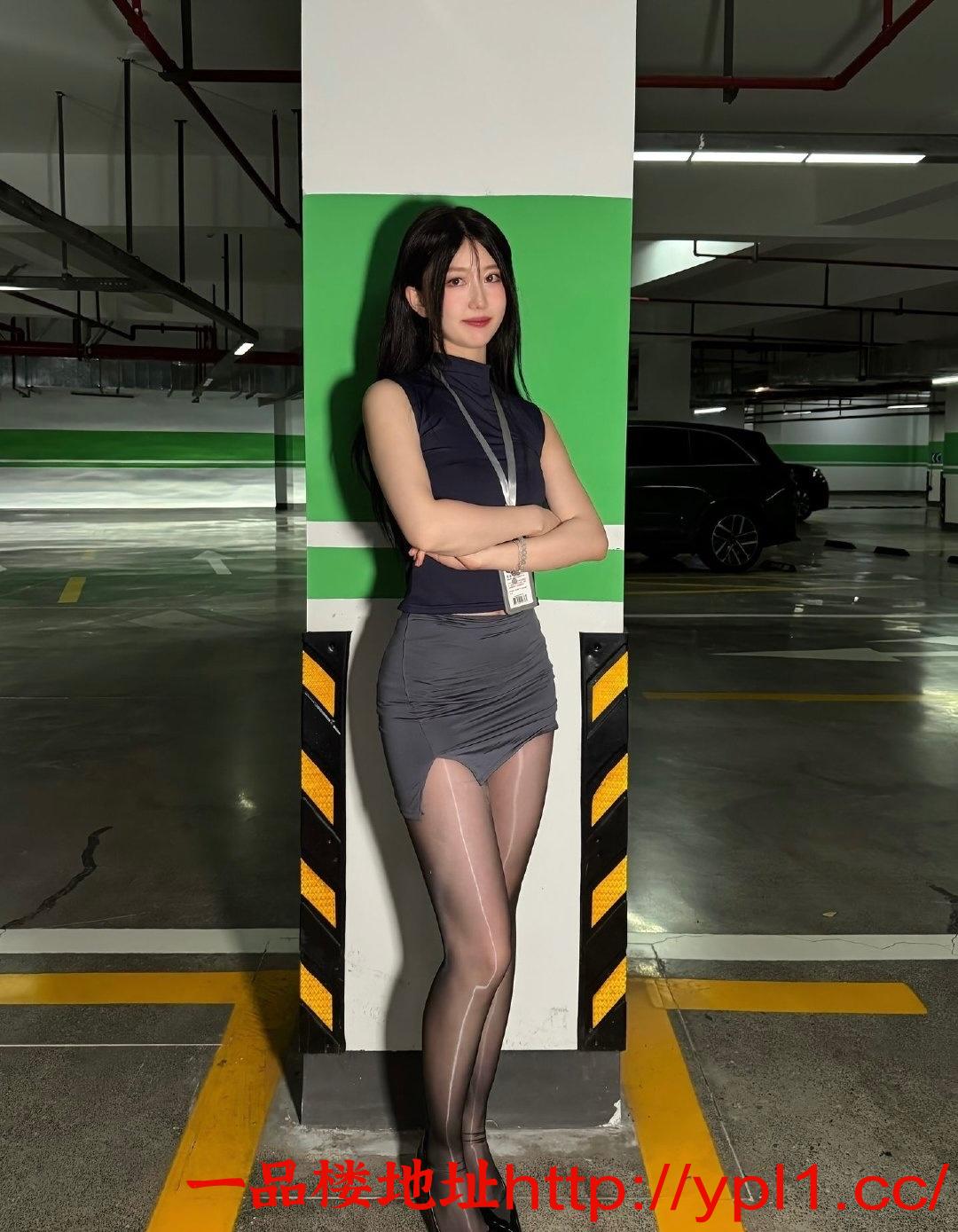 昆明风骚御姐大奶粉穴蜜汁多