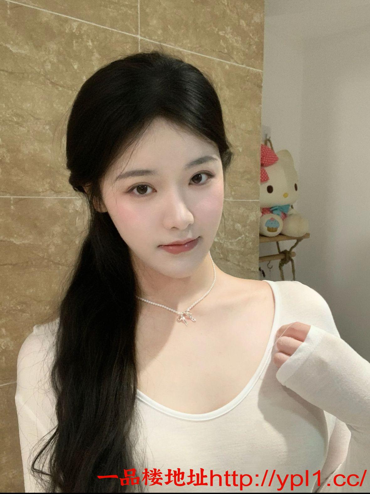 连云港市女大学生刚下海魔鬼身材听话情绪价值拉满【可外出自，带公寓】