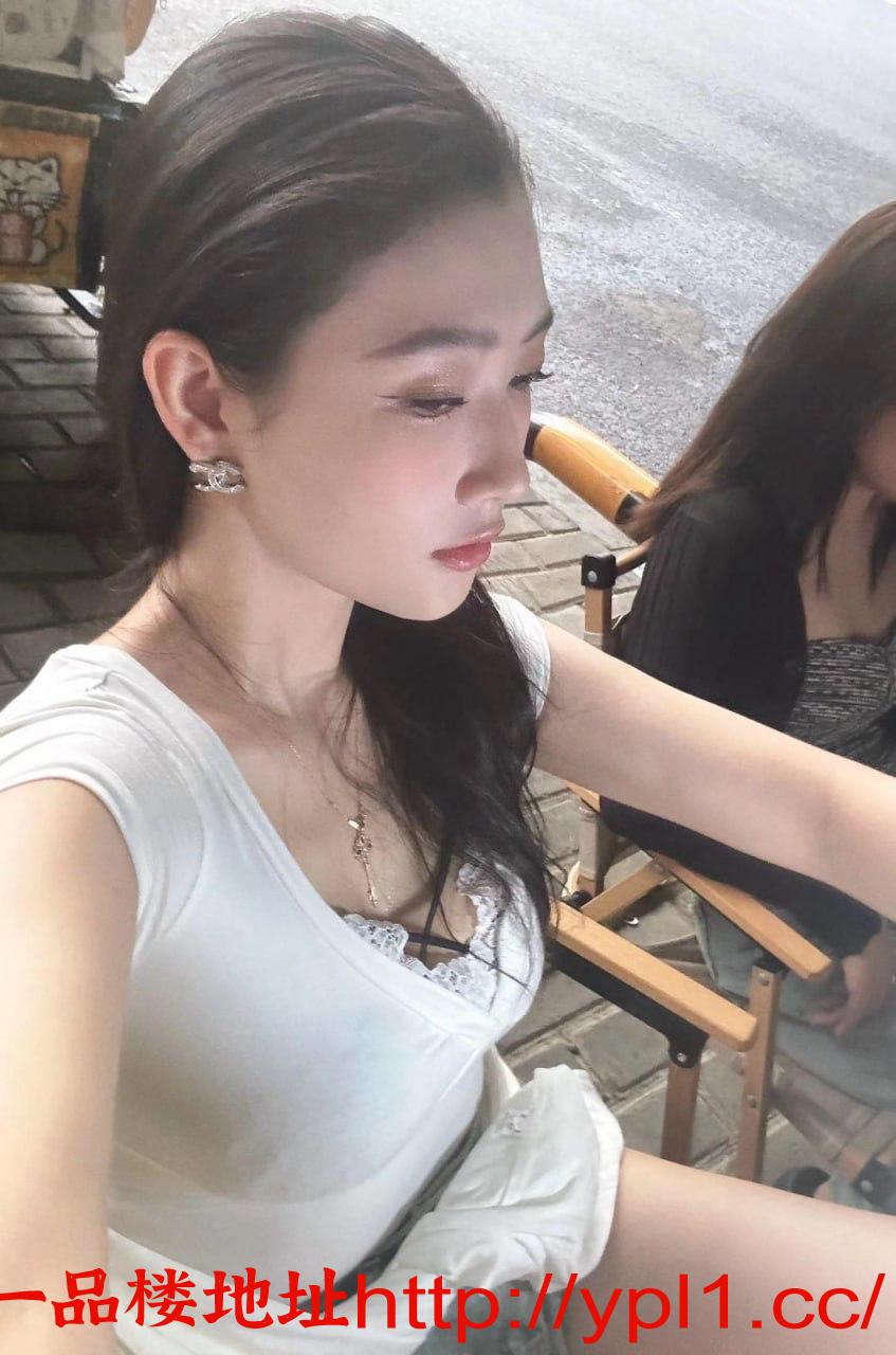 珠海市超绝极品粉嫩鲍鱼风骚小姐姐床上配合高易喷水