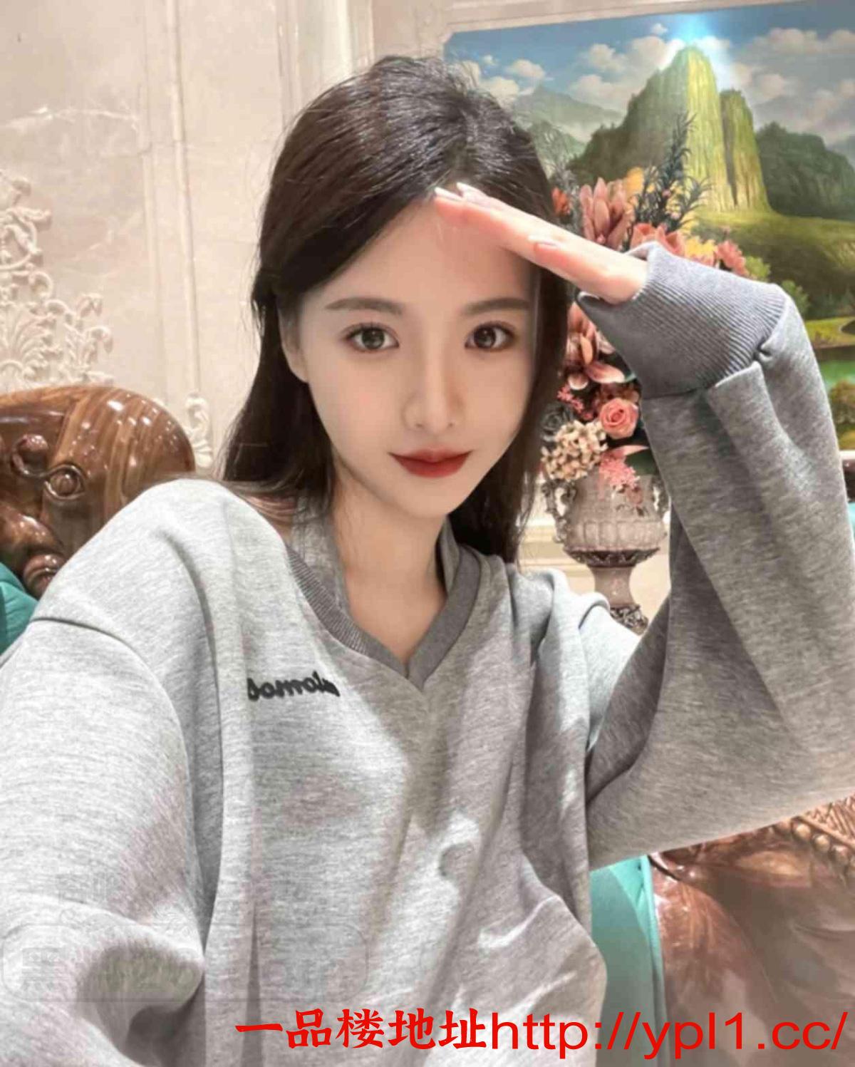 清纯学妹自带公寓刚下海想赚快钱