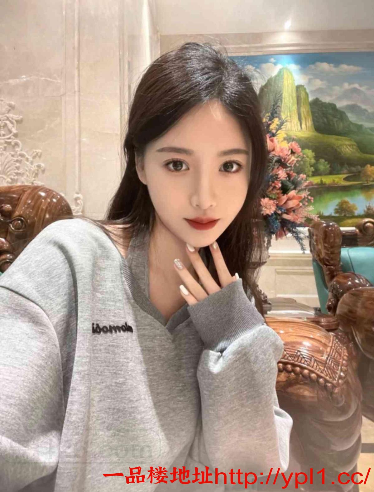 清纯学妹自带公寓刚下海想赚快钱